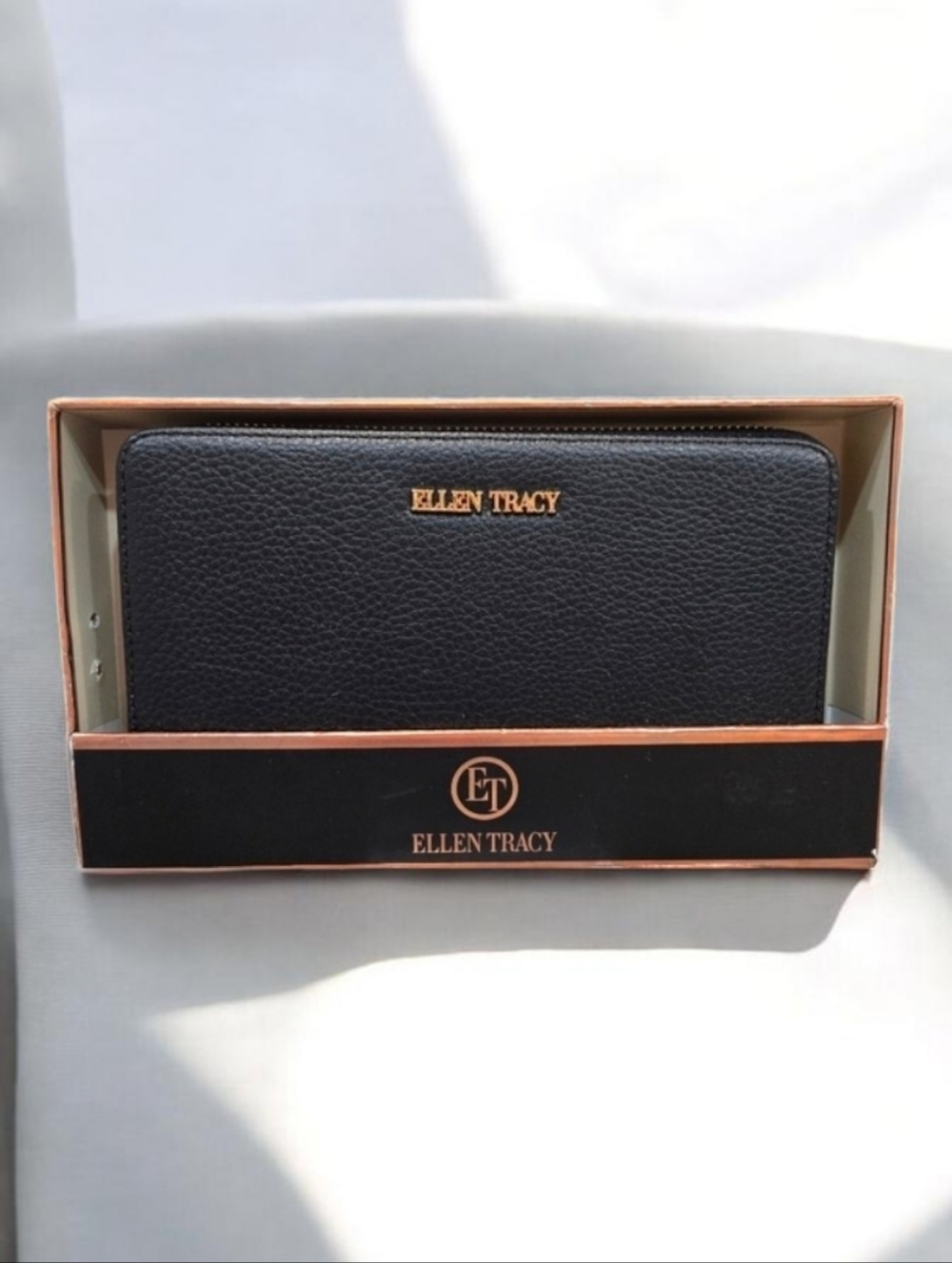 Ellen Tracy Pebble Grain Faux Leather Zip-Around Clutch/Wallet/Wristlet